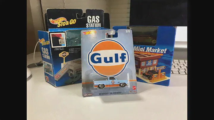 Lets Crack Open The Hot Wheels Gulf ‘83 Chevy Silverado & Some Sto ‘n Go Playsets!
