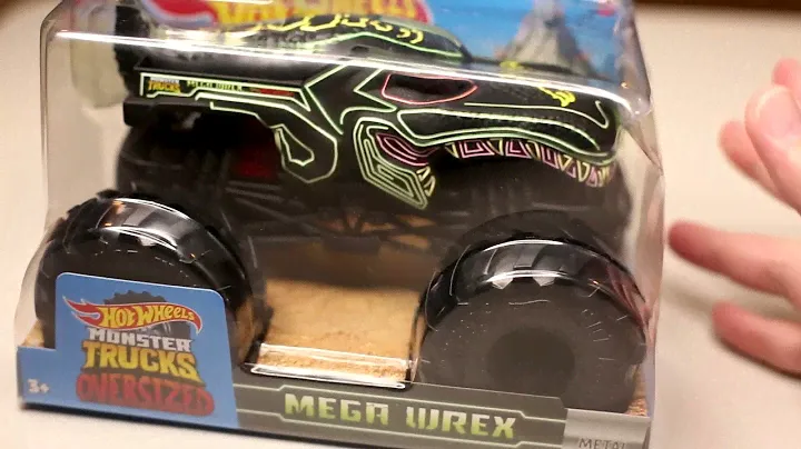 2022!! 1:24 Scale Hot Wheels Monster Trucks Mega Wrex!