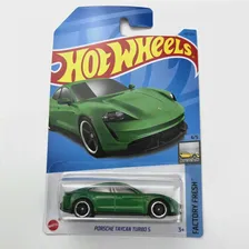 Машинка Hot Wheels коллекционная (оригинал) 2023 PORSCHE TAYCAN TURBO S GREEN