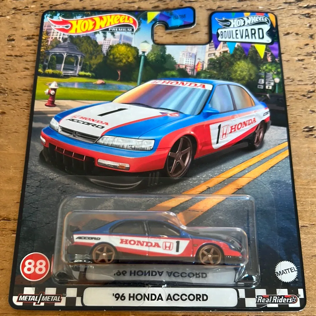 Hot Wheels Premium Boulevard 96 Honda Accord