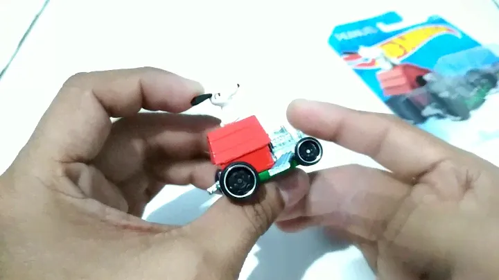 Hotwheels Snoopy Peanuts loose & review