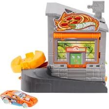 Игровой набор Hot Wheels FRH28 Downtown pizza toss