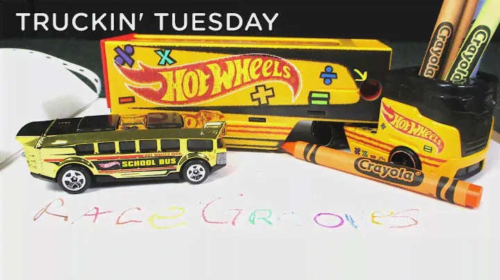 Раскраска Truckin' Tuesday Pencil Pusher Hot Wheels Super Rig Truckin Transporter с цветными карандашами