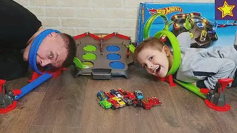Большой Гоночный Трек Hot Wheels с машинкой Зарабатываем очки Hot Wheels Track Rebound RaceWay