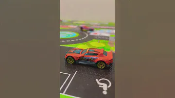 Hot Wheels Orange Rally Cat Car | Mobil-mobilan
