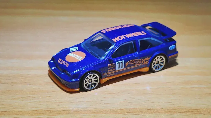 87 Ford Sierra Cosworth (Retro racers) by Hotwheels - Unboxing