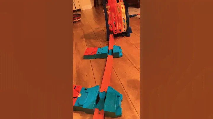 Hot wheels track with energy