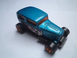 Modellauto Hot Wheels Midnight Otto von 2001 blau