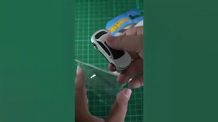 Unboxing Hot Wheels Lucid Air