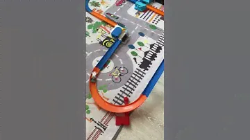 Пробуем построить трек HotWheels