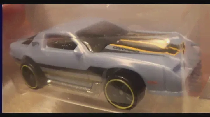 CAMARO Z28 MUSCLE MANIA HOT WHEELS