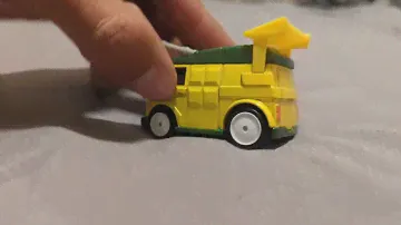 hot wheels premium (TMNT) party wagon review