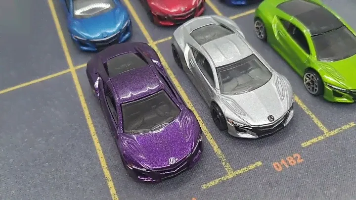 Hot Wheels: 4 or More 17 Acura NSX