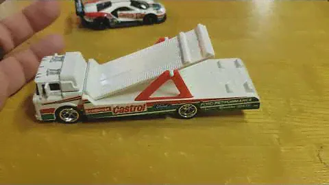 Hot Wheels 2020 team transport 2016 Ford GT race & c 800