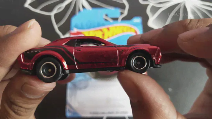 HotWheels '18 Dodge Challenger SRT Demon - Super Treasure Hunt 2019 - #194/250 - FYD73