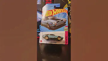 Bonita piza #hotwheels '81 DeLorean DMC-12 (HW: The '80s)