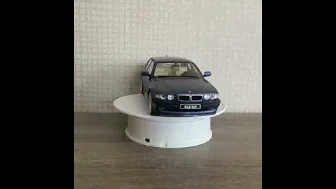 BMW Alpina B12 6.0 E38 Blue