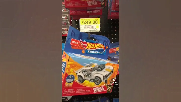 Mega hot wheels building sets