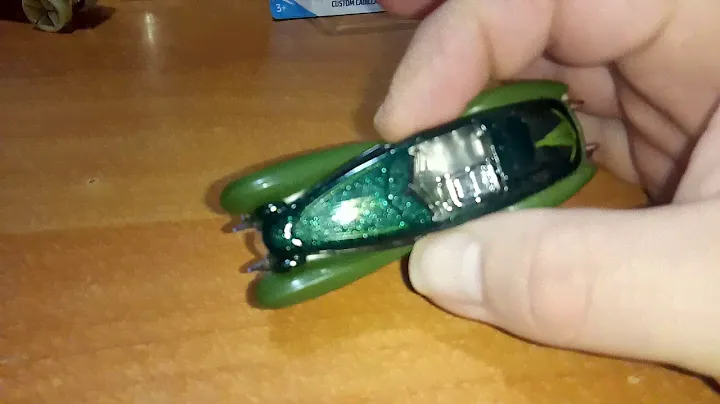 hot wheels.1/64.custom cadillac.fleetwood.