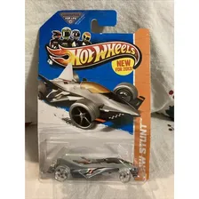 2013 Hot Wheels Cloud Cutter HW Stunt #79 Gray Z10