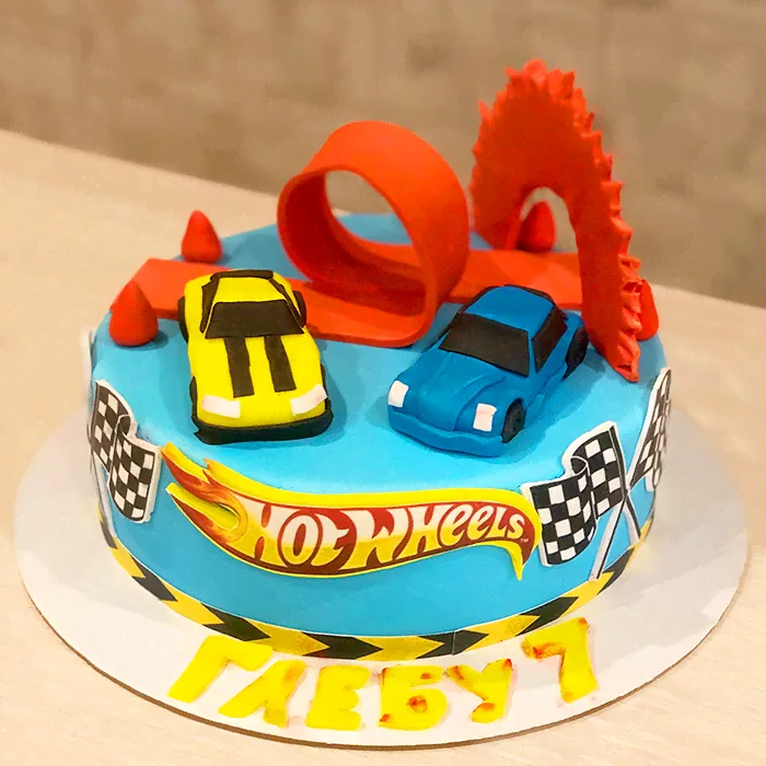 Детский торт Hot Wheels с фотопечатью-0