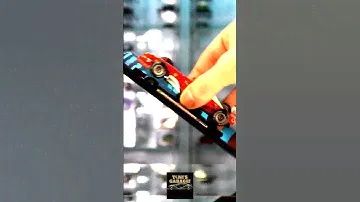 2002 Ferrari F2002 "Michael Schumacher Winner France GP" - Hot Wheels Elite 1/43
