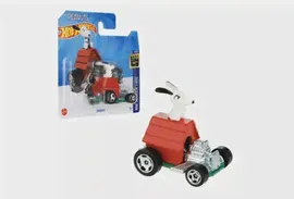 Машинка базовая Hot Wheels Snoopy