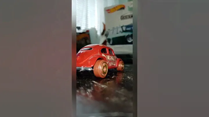 Volkswagen Beetle 1/64 (hot wheels)