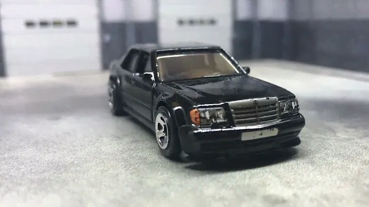 Hotwheels 1:64 2021 Benz 500E Car model