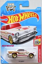 HOT WHEELS 2018 HOLIDAY RACERS '57 CHEVY 4/6 WHITE