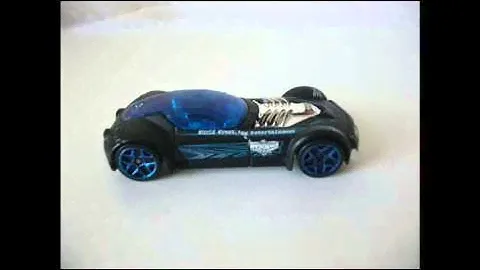 Hot Wheels Ballistik black and blue variants