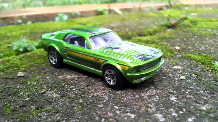 Now Showing!! 2014 Hot Wheels E-Case `67 Ford Mustang GT
