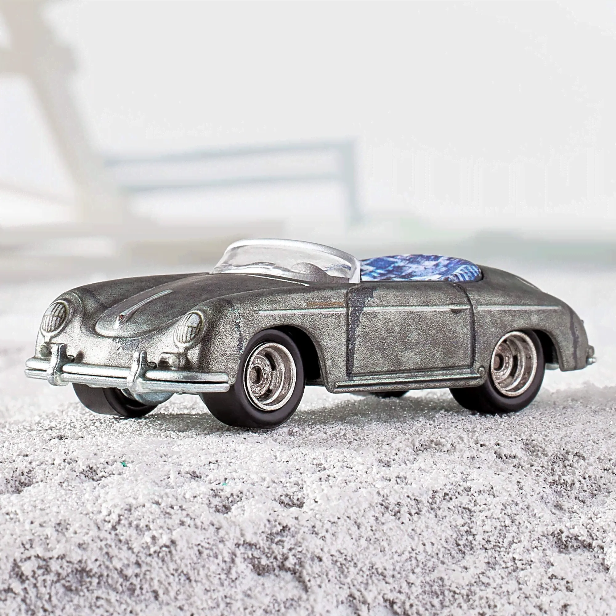 Коллекционная машинка Hot Wheels x Daniel Arsham Porsche 356 Bonsai Speedster (Хот Вилс х Даниэль Аршам Порше 356 "Бонсай" Спидстер)