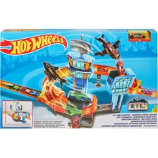 Mattel Hot Wheels Сити Игровой набор "Аэропорт" GFH90