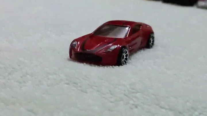 HotWheels cars Aston Martin One 77