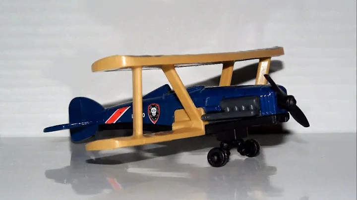 Hot Wheels. Classic Attack. Самолёт - биплан.